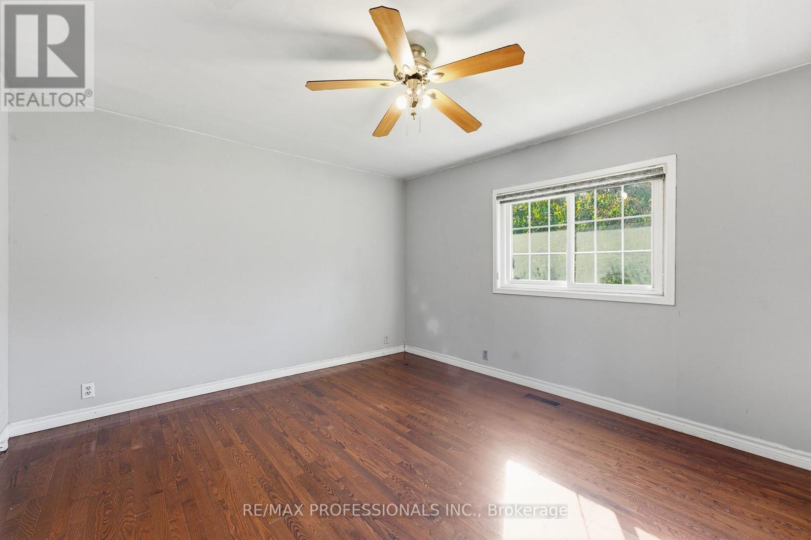 120 Switzer Street, Clearview photo 15