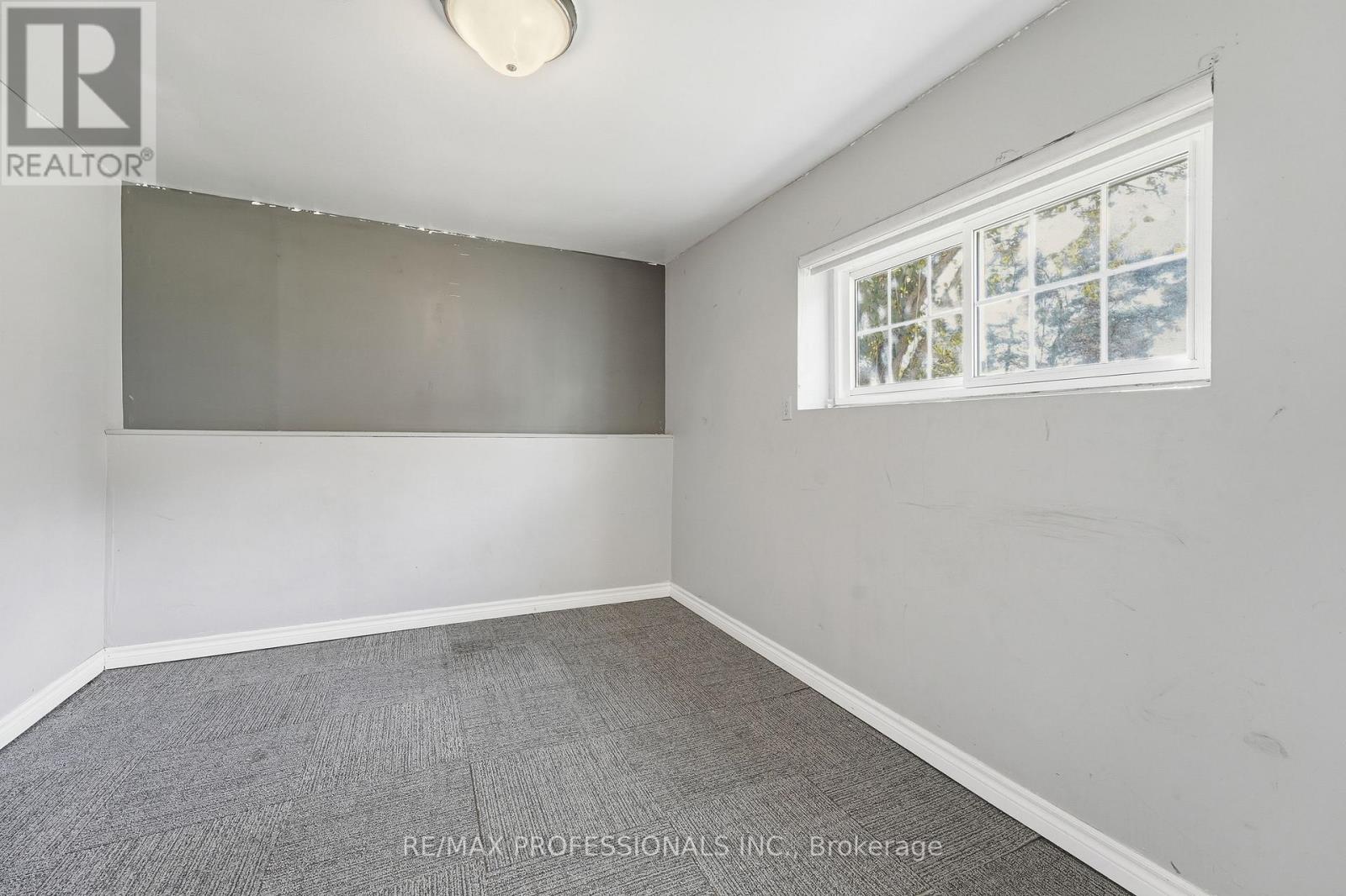 120 Switzer Street, Clearview photo 21