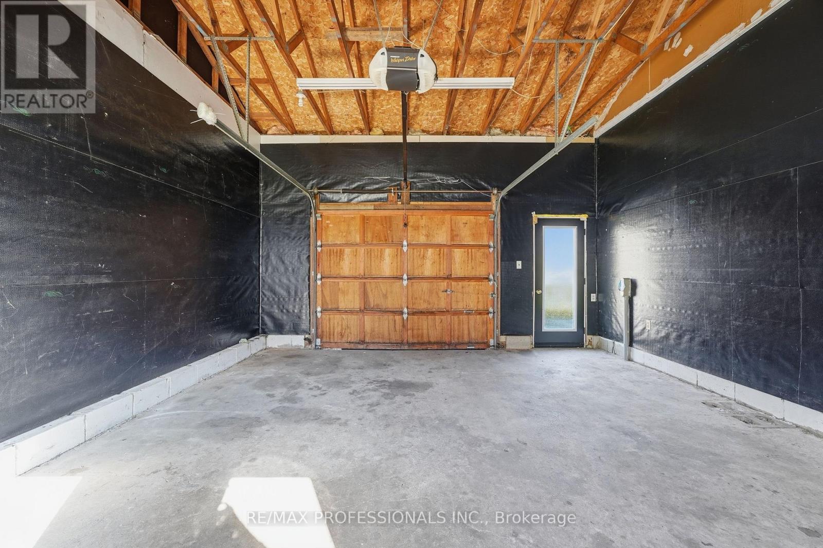 120 Switzer Street, Clearview photo 22