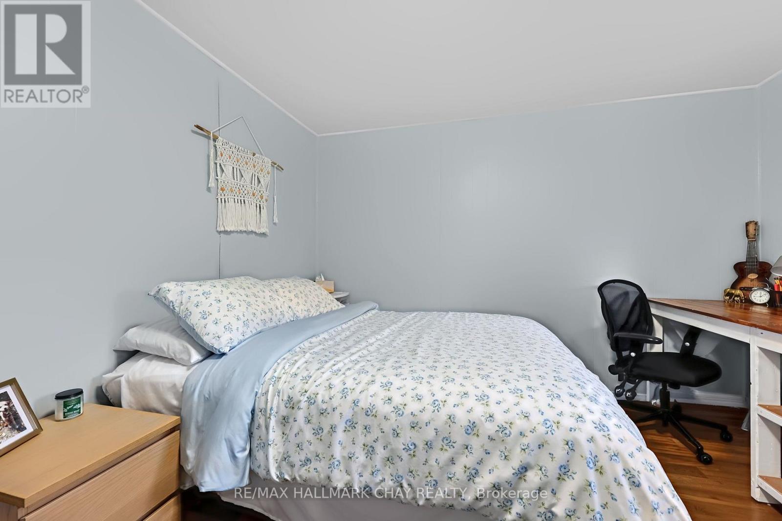 84 Burton Avenue, Barrie photo 8
