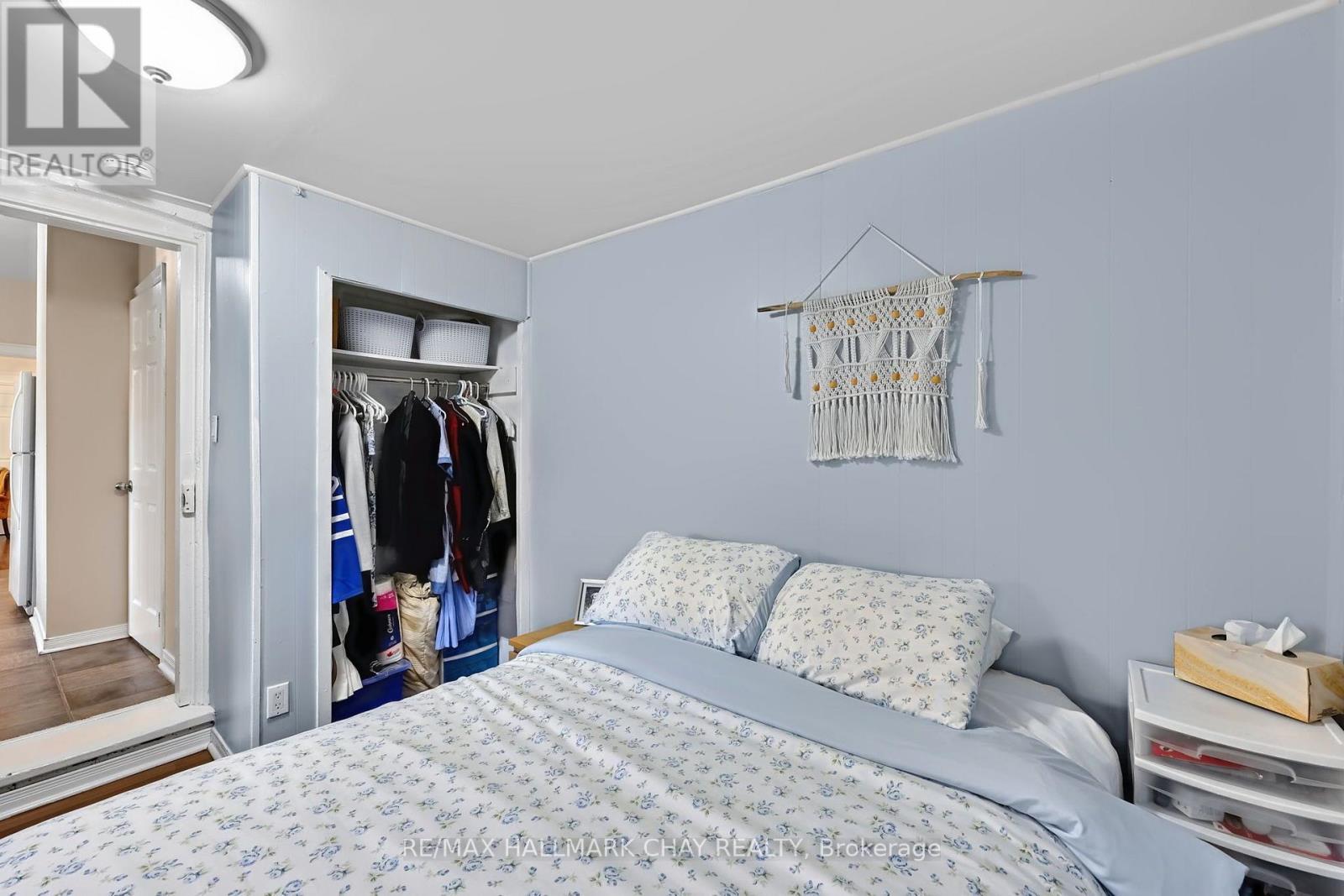 84 Burton Avenue, Barrie photo 9