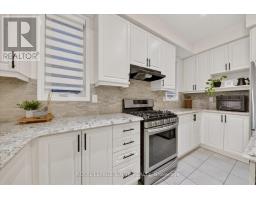 19 Leadenhall Road, Brampton, ON L7A4G4 Photo 11