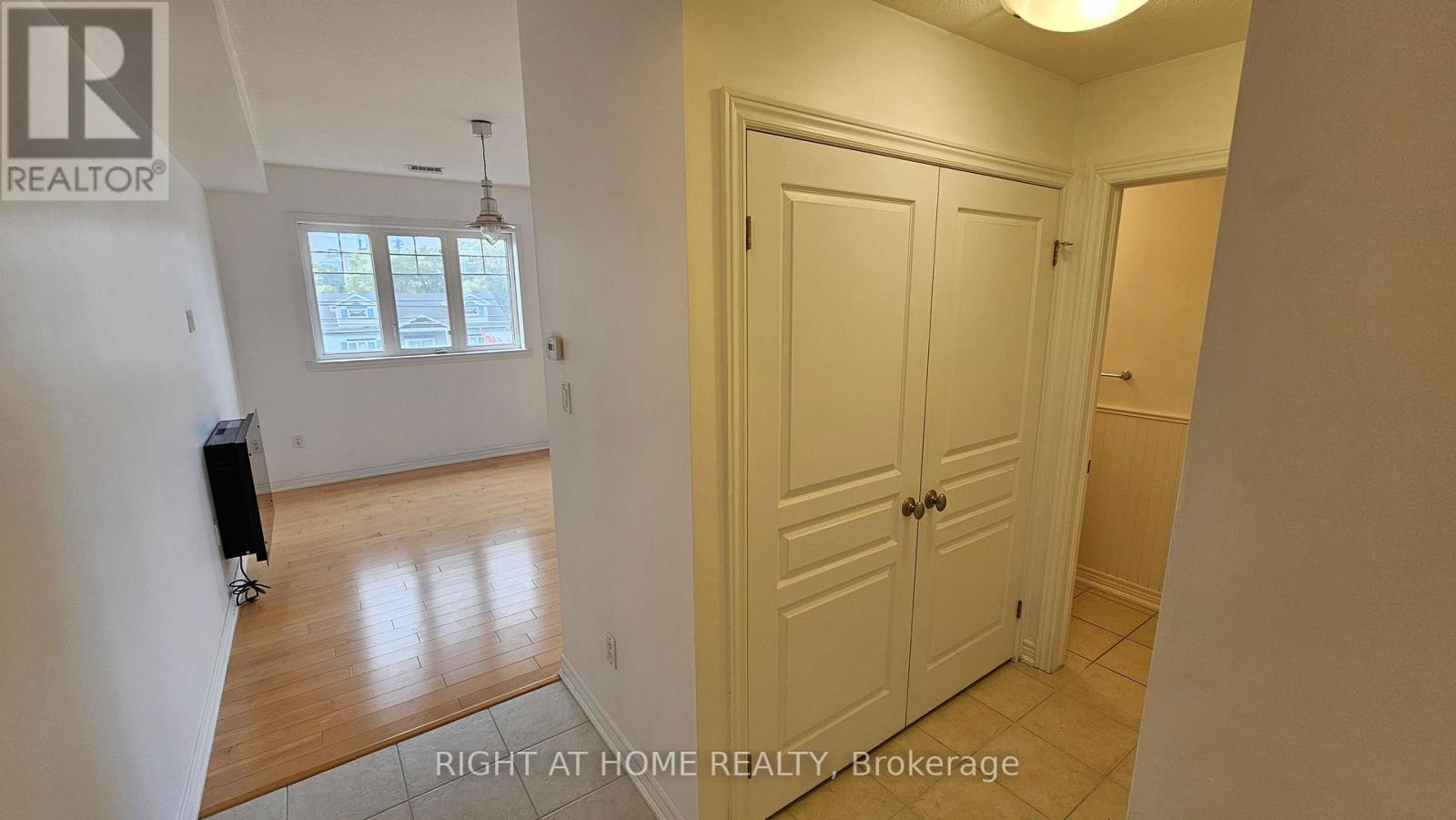 40 - 337 BEACH BOULEVARD, Hamilton (Hamilton Beach) — photo 7