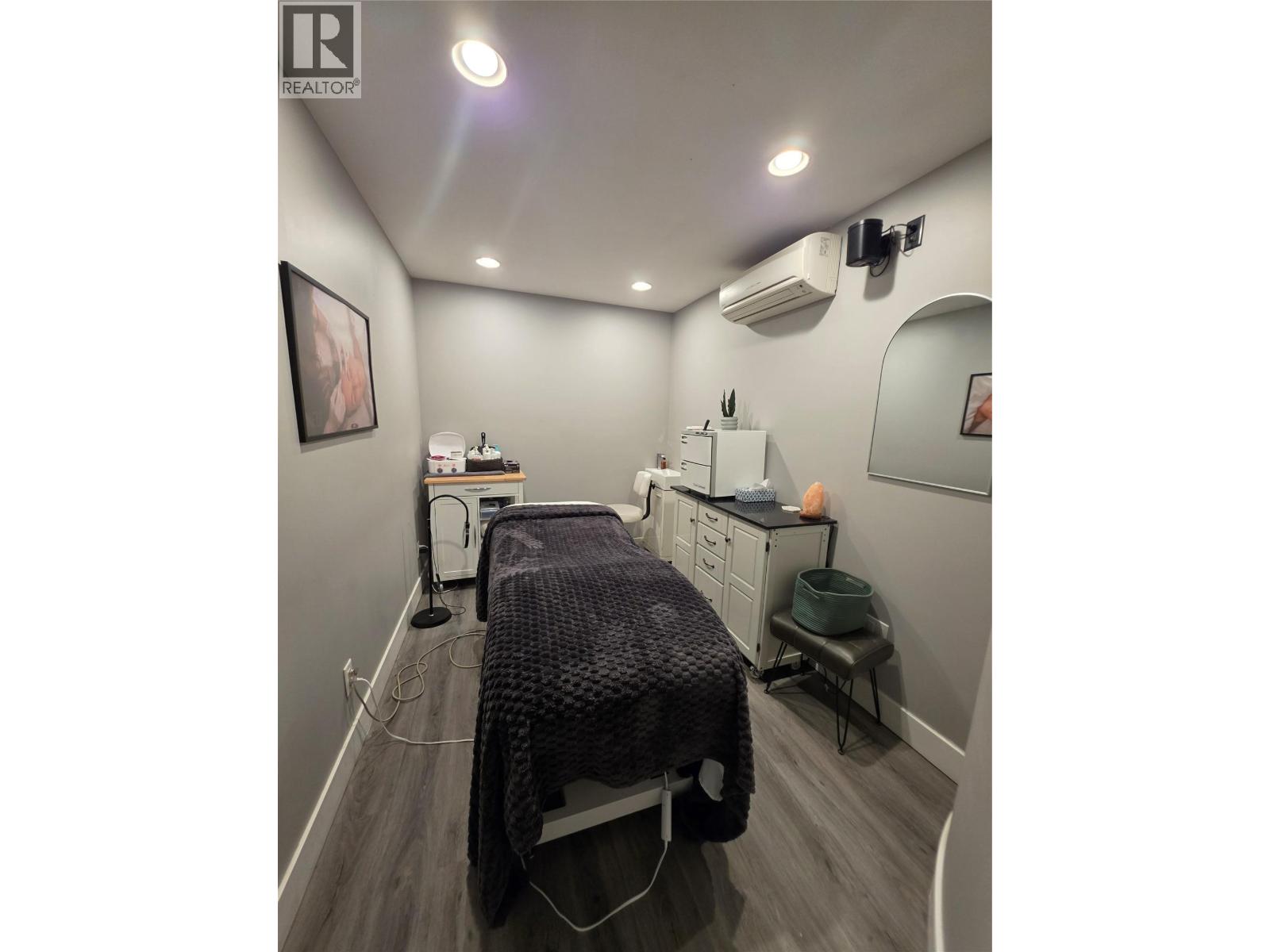53 Front Street, Penticton