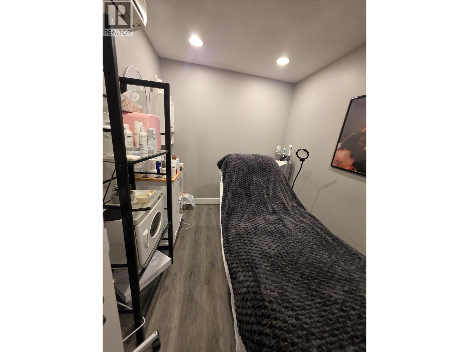 53 Front Street, Penticton