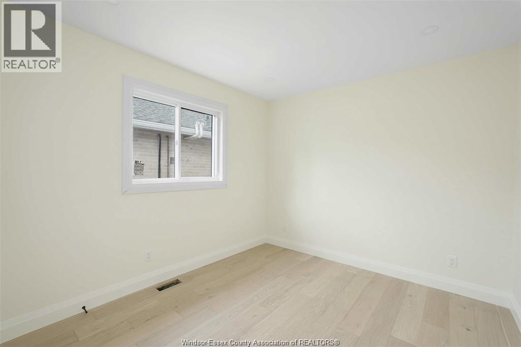 3294 Riberdy, Windsor — photo 9