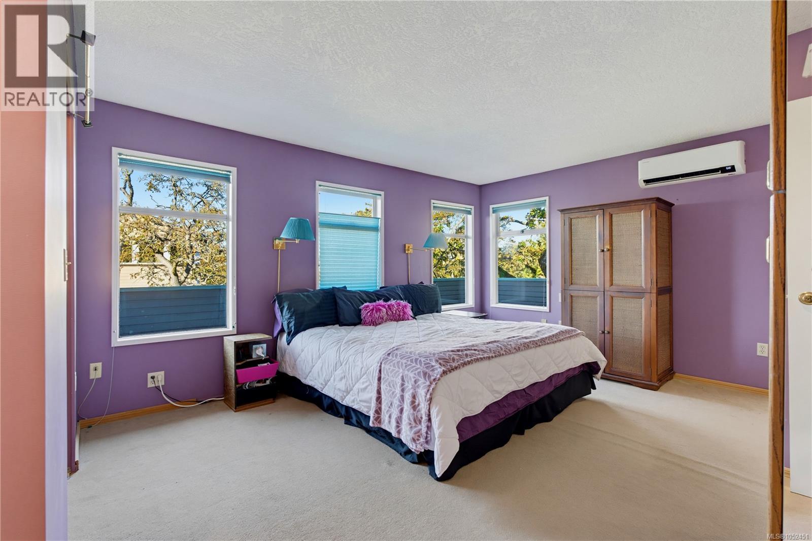  3566 McInnis Rise, Saanich