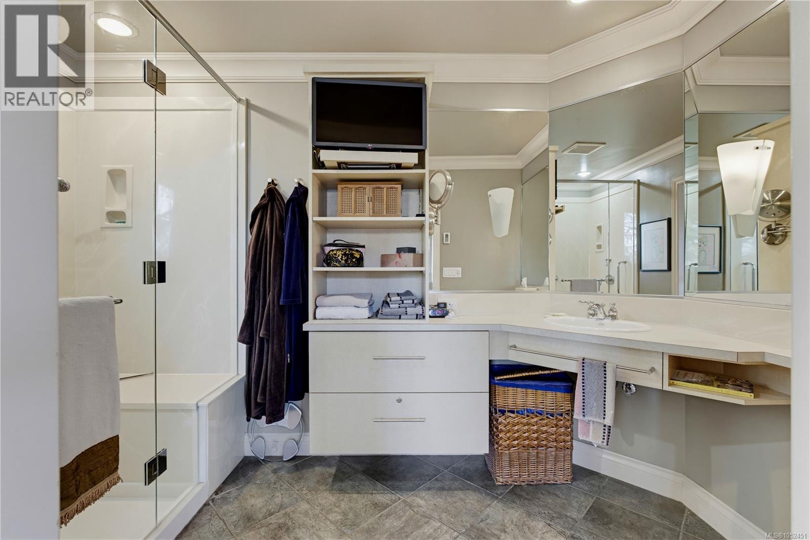  3566 McInnis Rise, Saanich