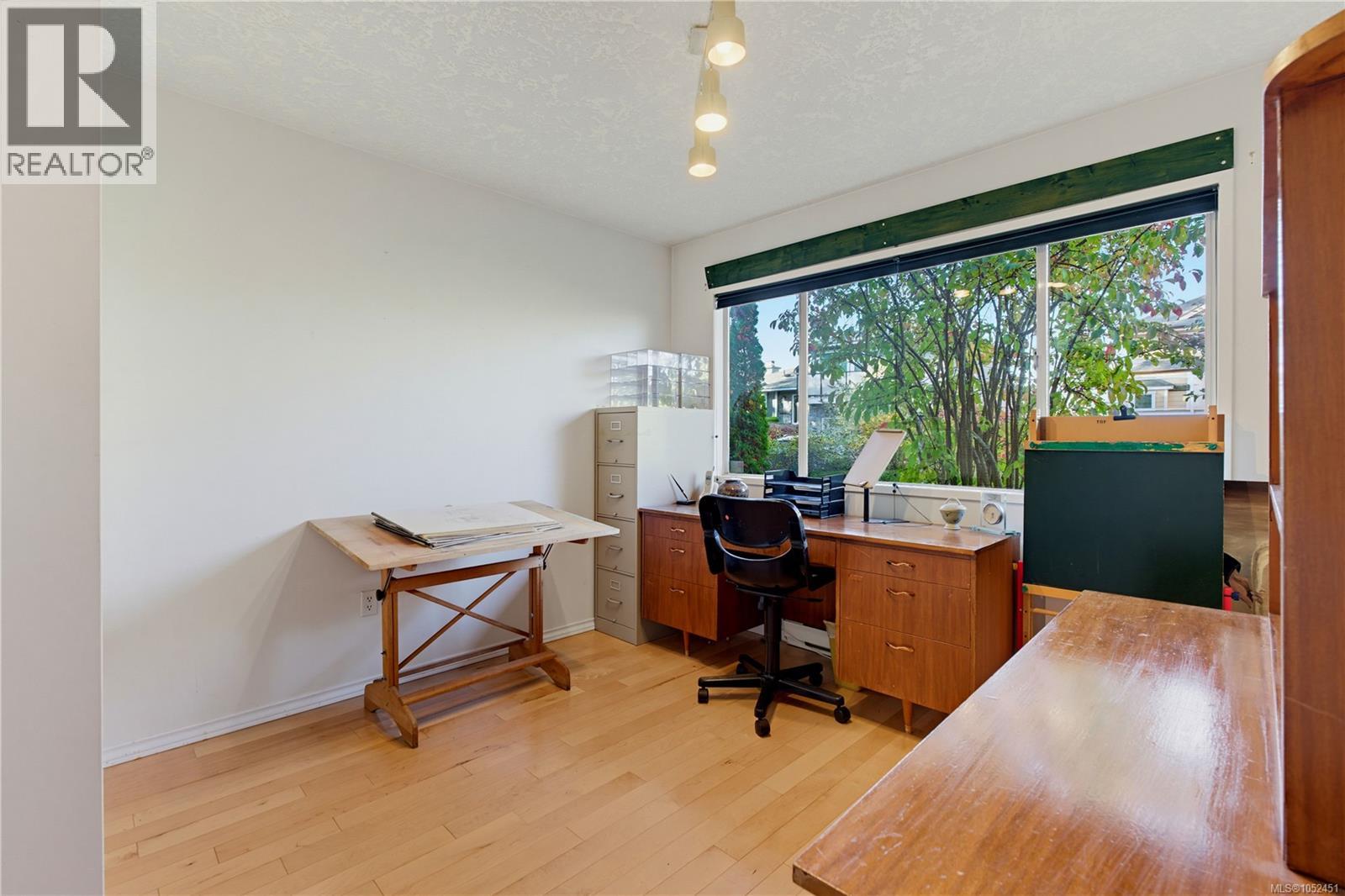  3566 McInnis Rise, Saanich