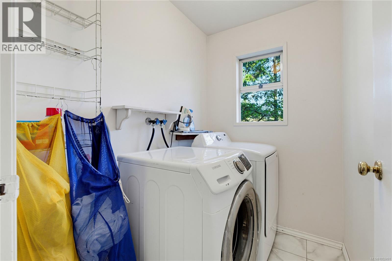  3566 McInnis Rise, Saanich