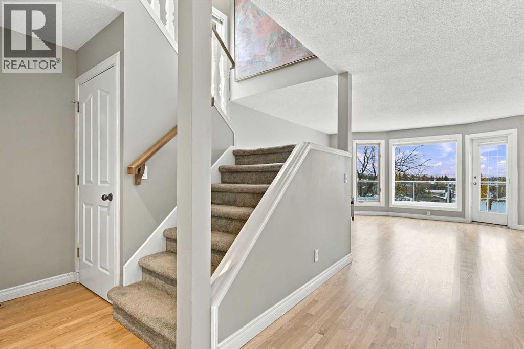 1924 29 Avenue SW, Calgary — photo 10