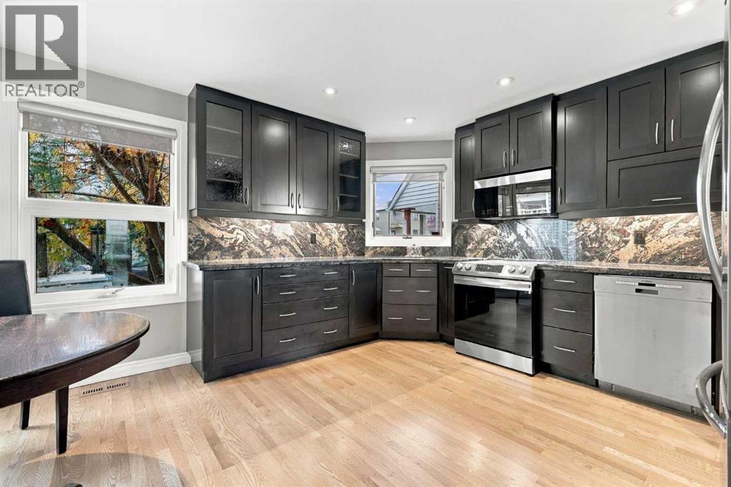 1924 29 Avenue SW, Calgary — photo 14