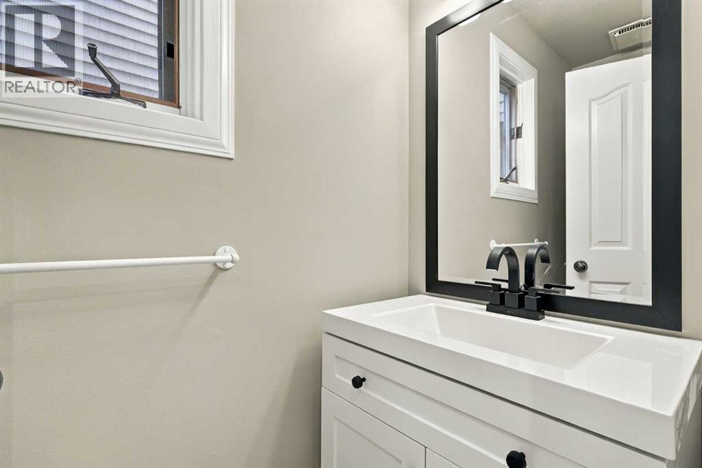 1924 29 Avenue SW, Calgary — photo 18