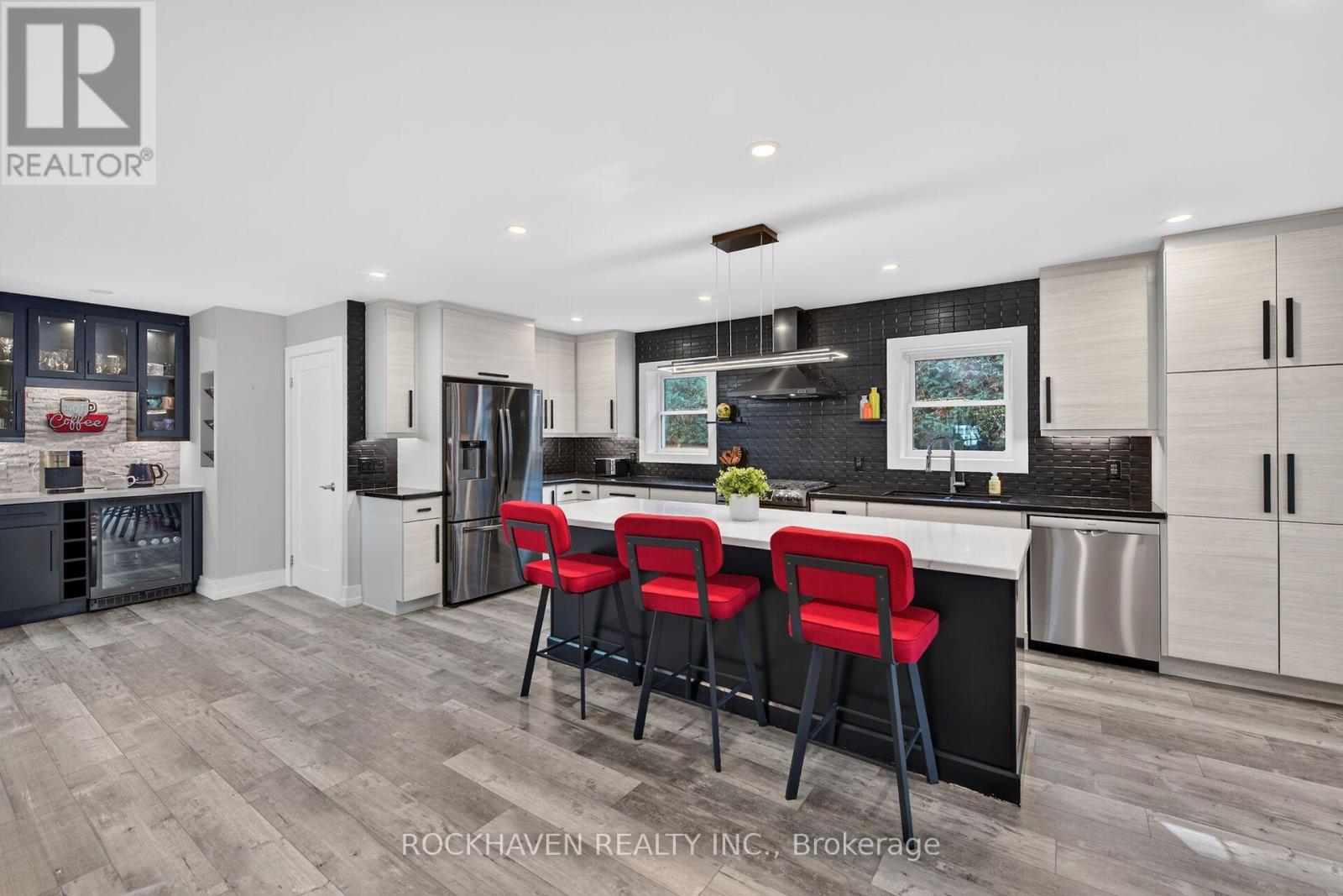 102 Lovers Lane, Hamilton, ON photo 11