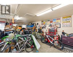 3pc Ensuite bath - 420 Mt Fosthall Place, Vernon, BC V1B2W2 Photo 11