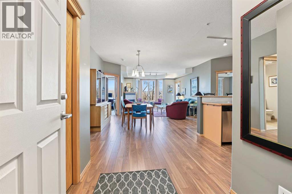 330, 15 Everstone Drive SW, Calgary — photo 2