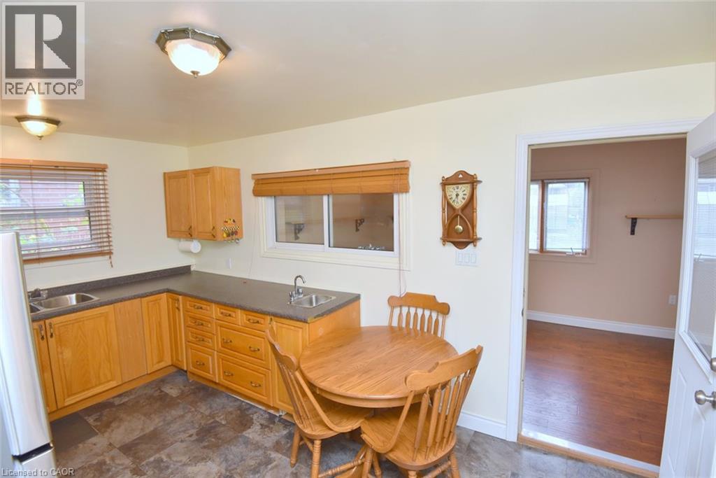 161 JULIAN Avenue, Hamilton — photo 7