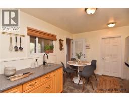 Kitchen - 161 Julian Avenue, Hamilton, ON L8H5R8 Photo 8
