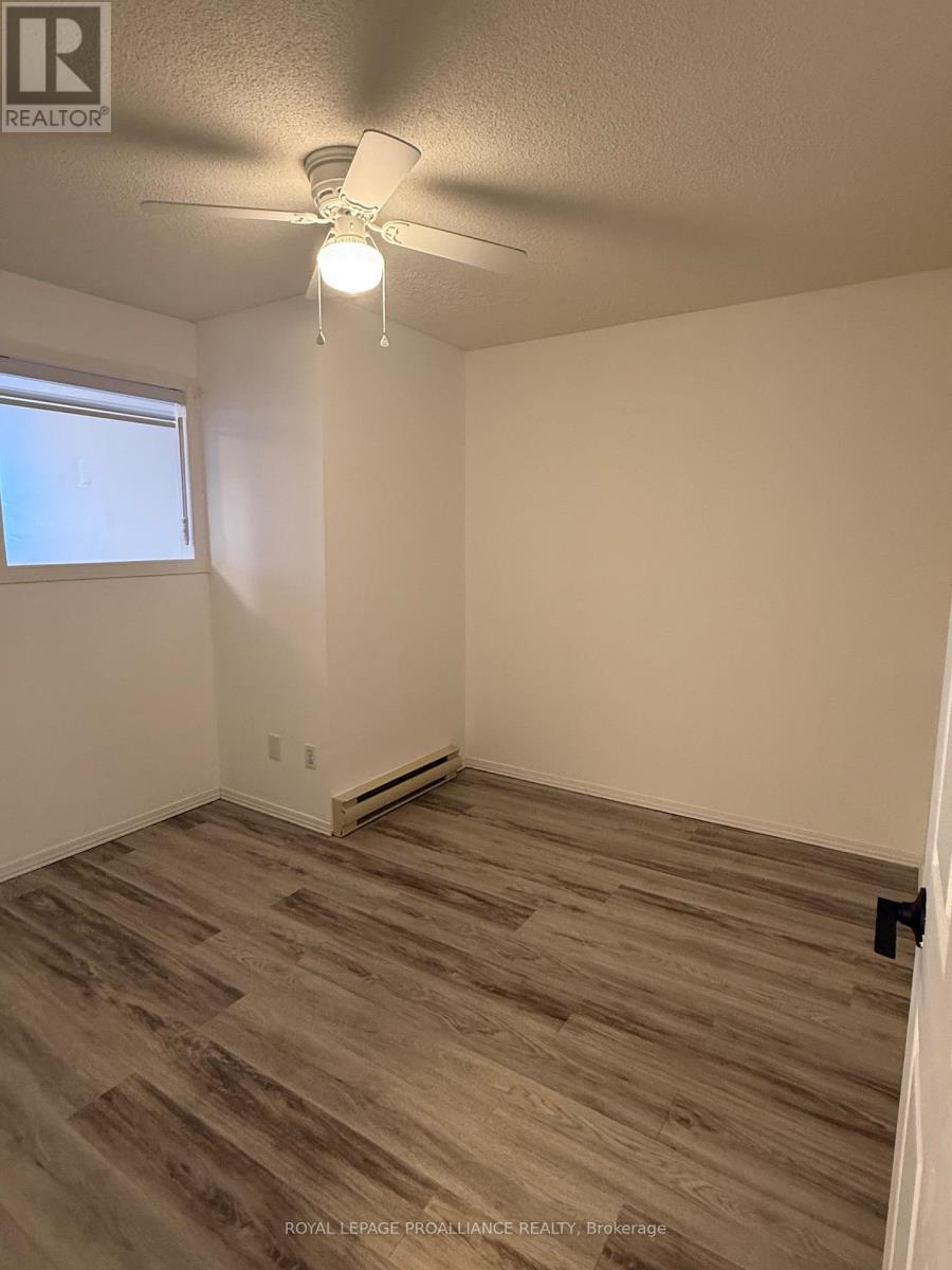 UNIT 14 - 73 LYWOOD STREET, Belleville (Belleville Ward) — photo 10