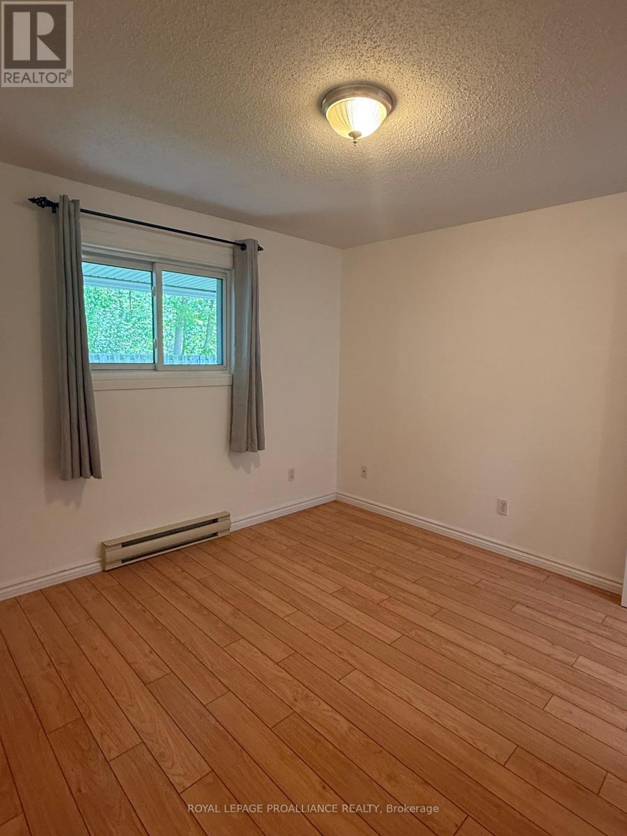 UNIT 14 - 73 LYWOOD STREET, Belleville (Belleville Ward) — photo 9