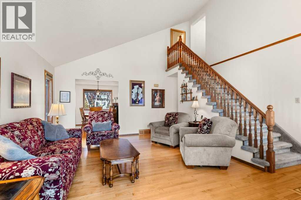 78 Dunning Crescent, photo 11 of 38