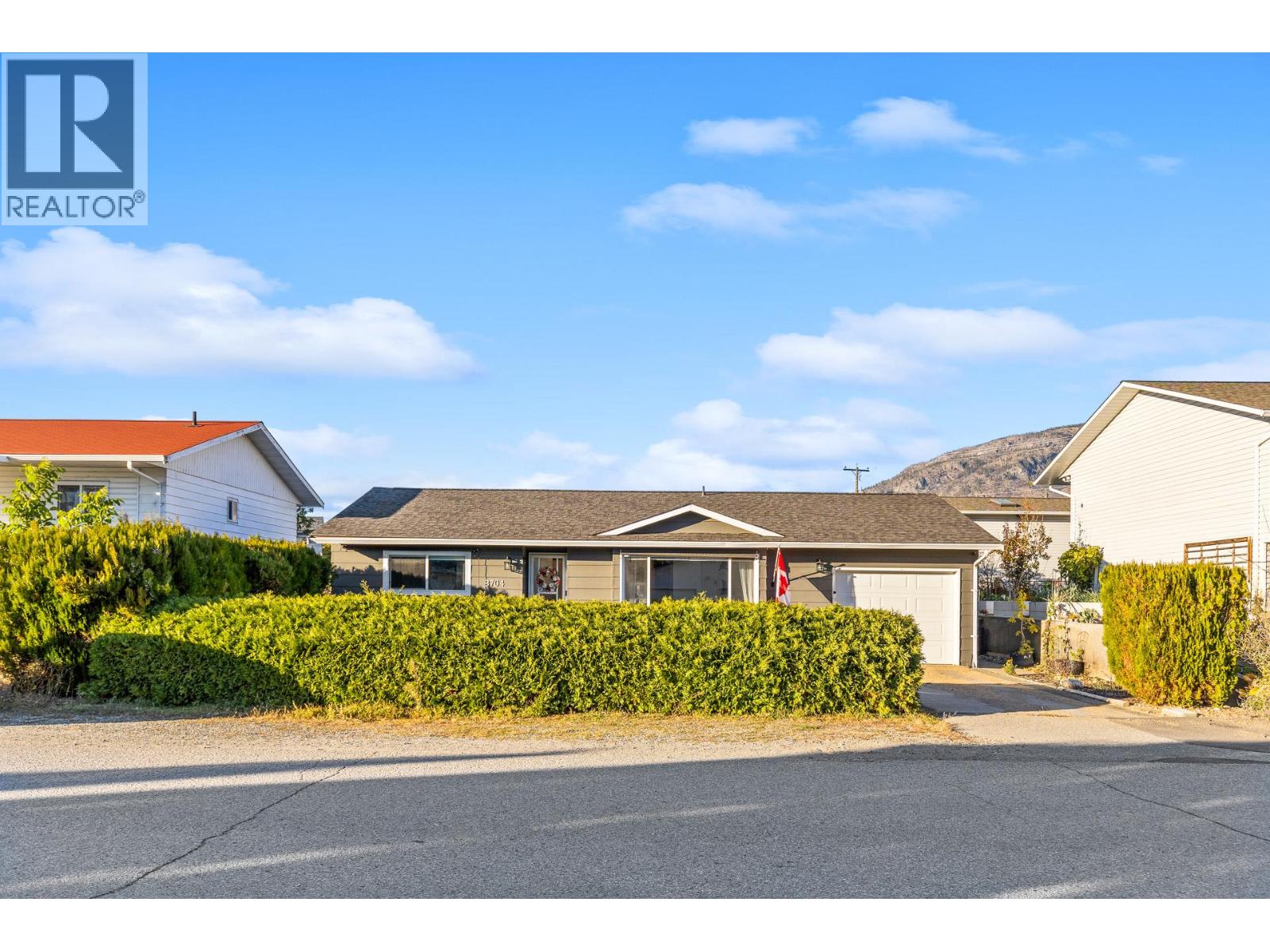8704 JUBILEE Drive, Osoyoos