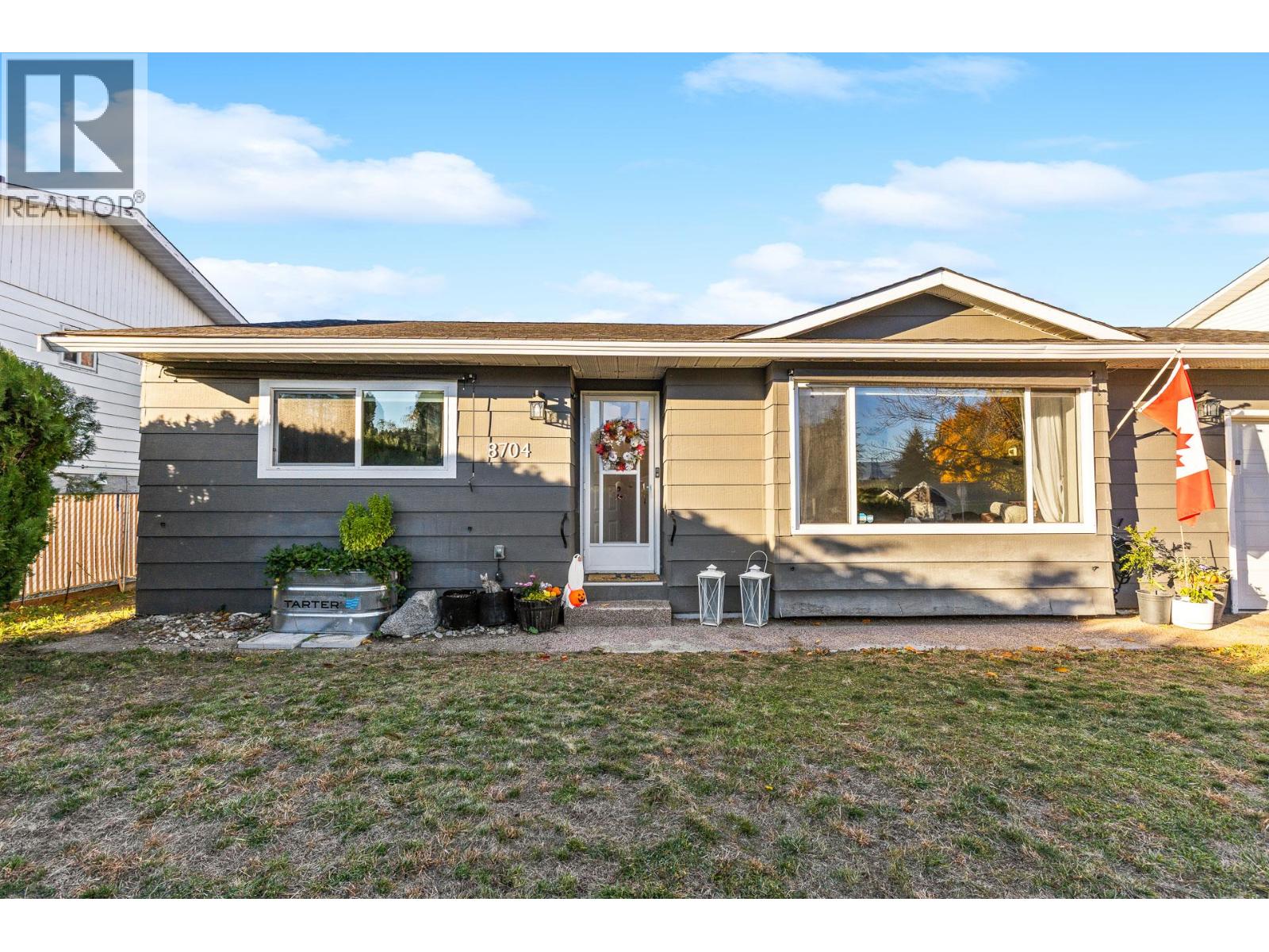 8704 JUBILEE Drive, Osoyoos