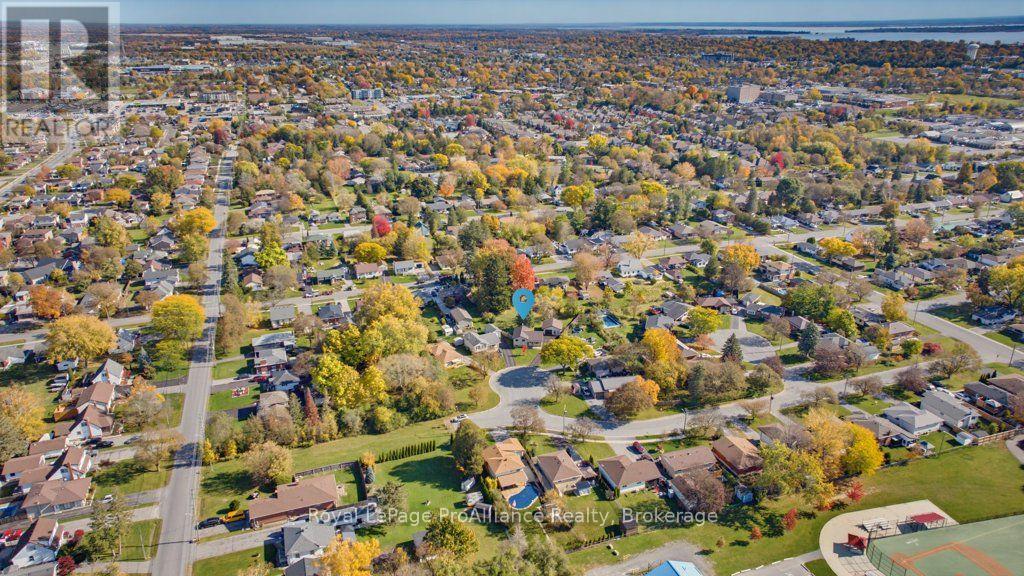 7 Yates Court, Belleville, ON photo 45