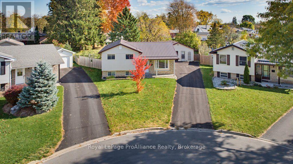 7 Yates Court, Belleville, ON photo 41