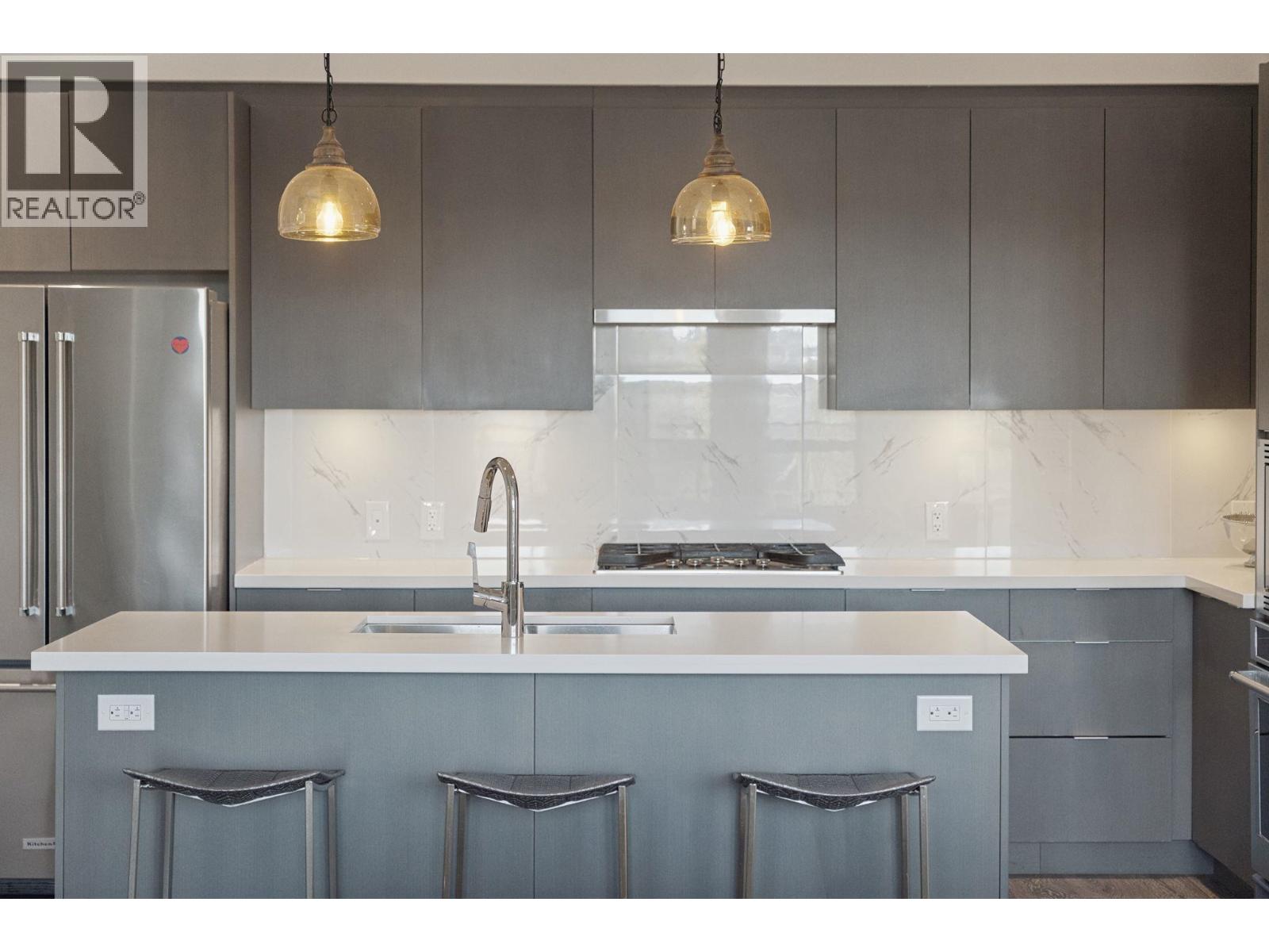 507 3602 Aldercrest Drive, North Vancouver — photo 10