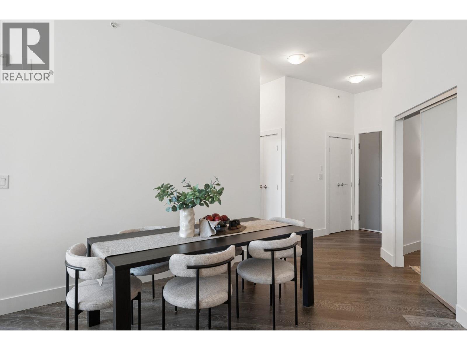 507 3602 Aldercrest Drive, North Vancouver — photo 6