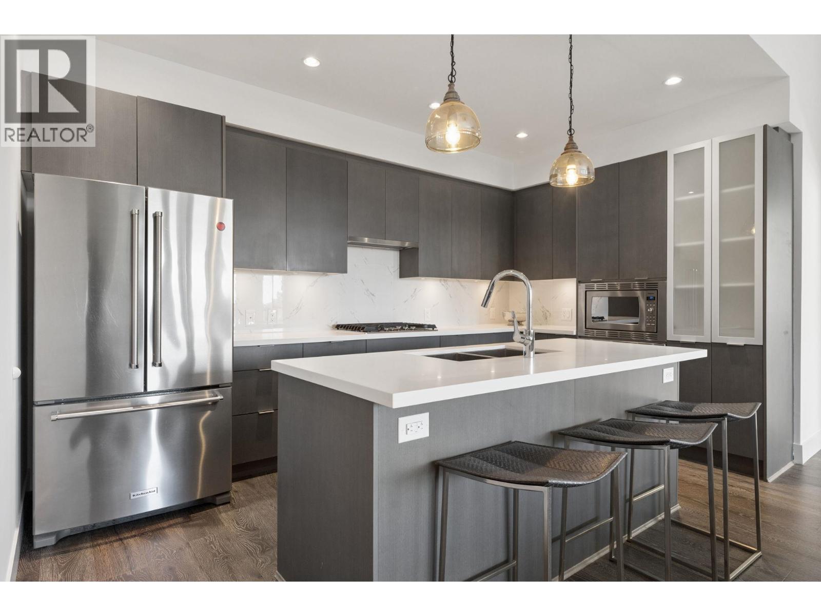 507 3602 Aldercrest Drive, North Vancouver — photo 7