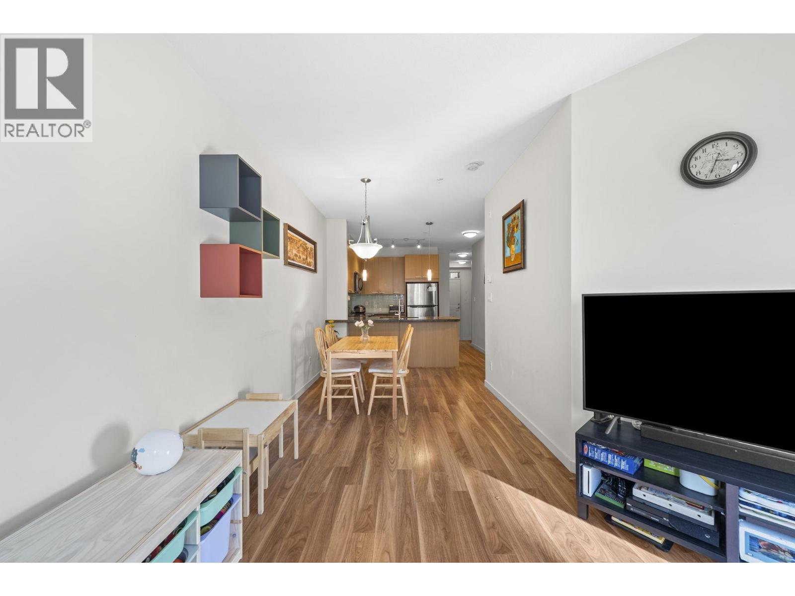 205 5388 Grimmer Street, Burnaby — photo 12