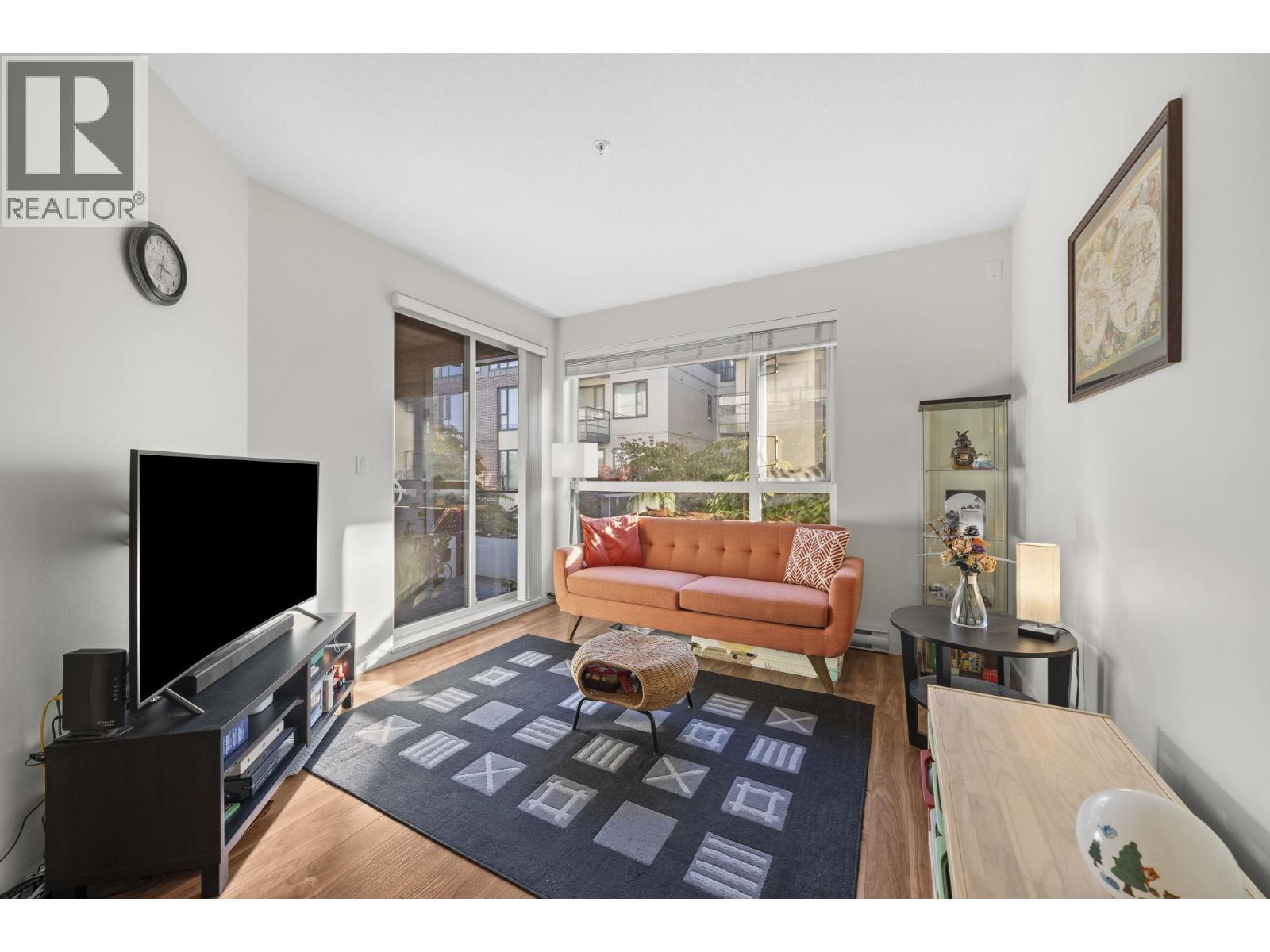 205 5388 Grimmer Street, Burnaby — photo 15