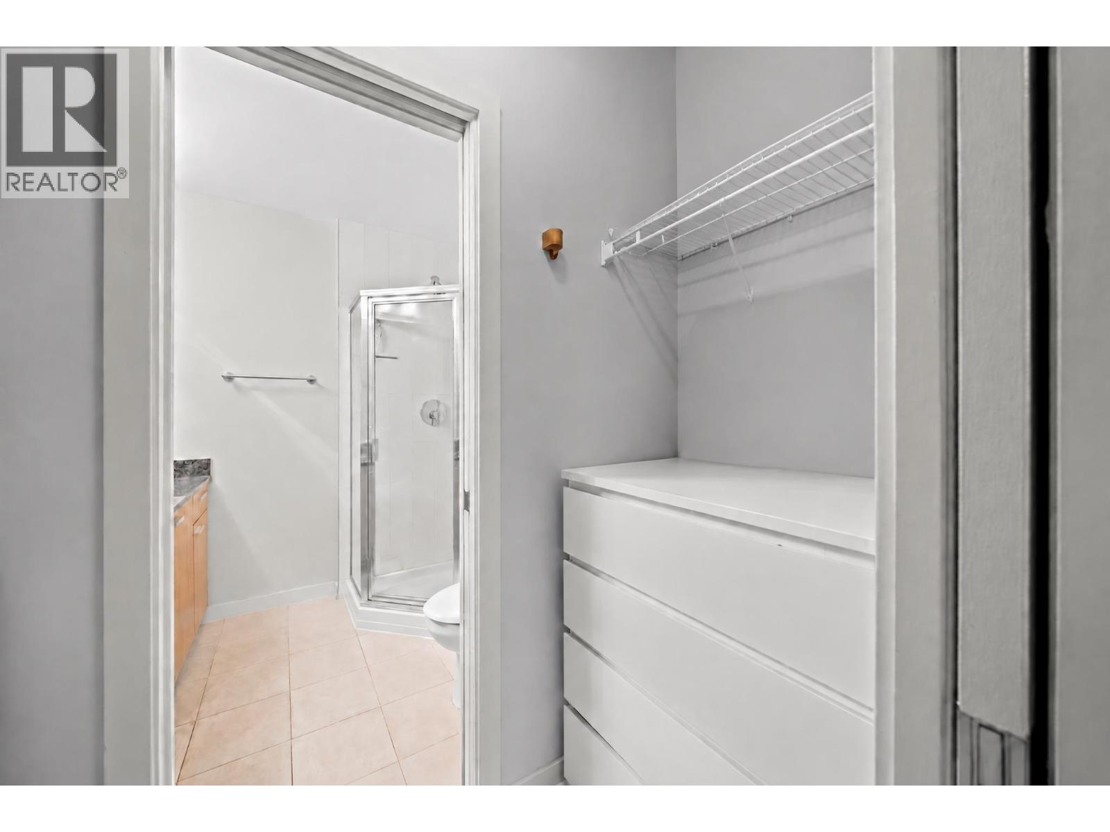 205 5388 Grimmer Street, Burnaby — photo 18