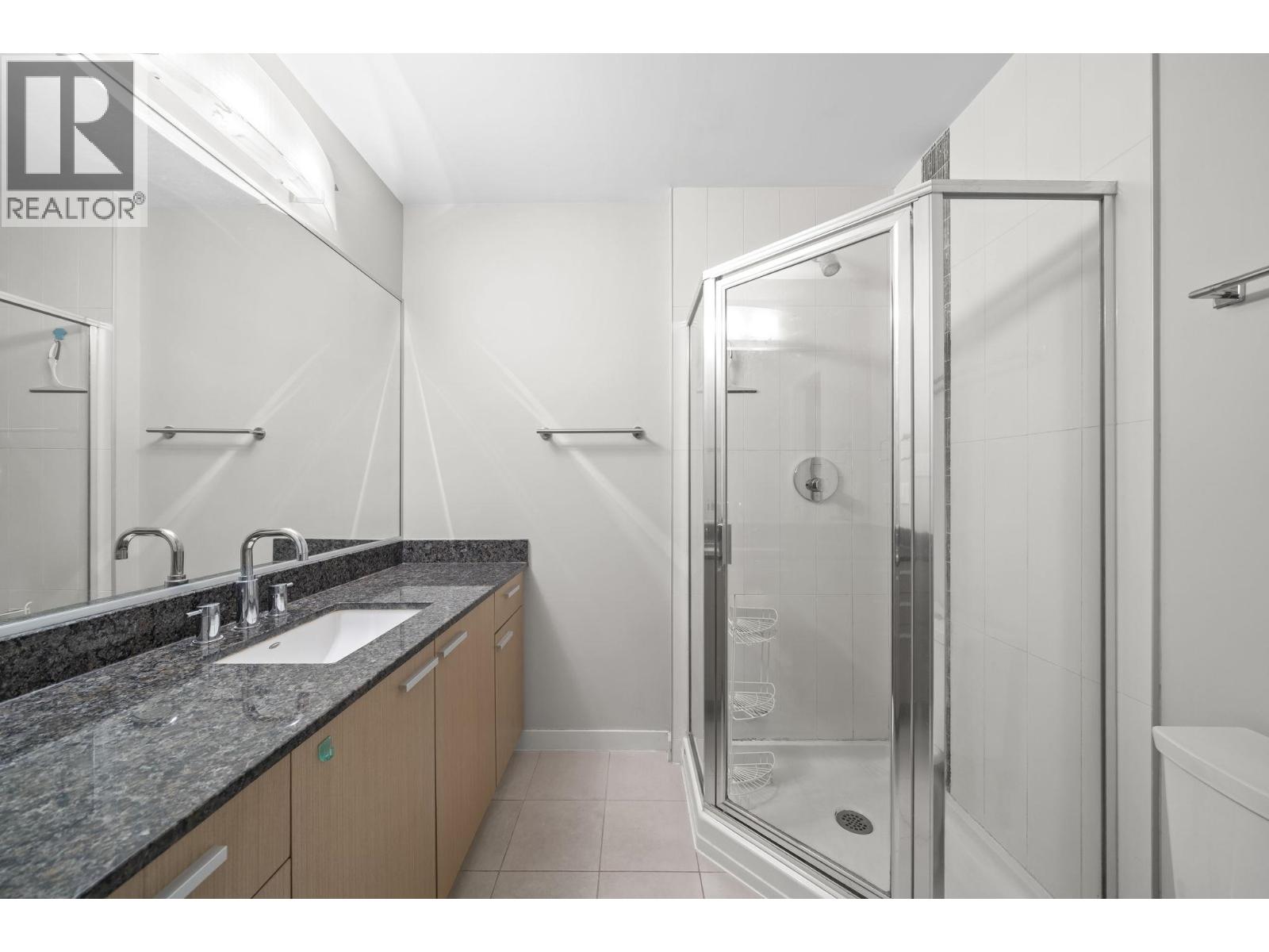 205 5388 Grimmer Street, Burnaby — photo 19