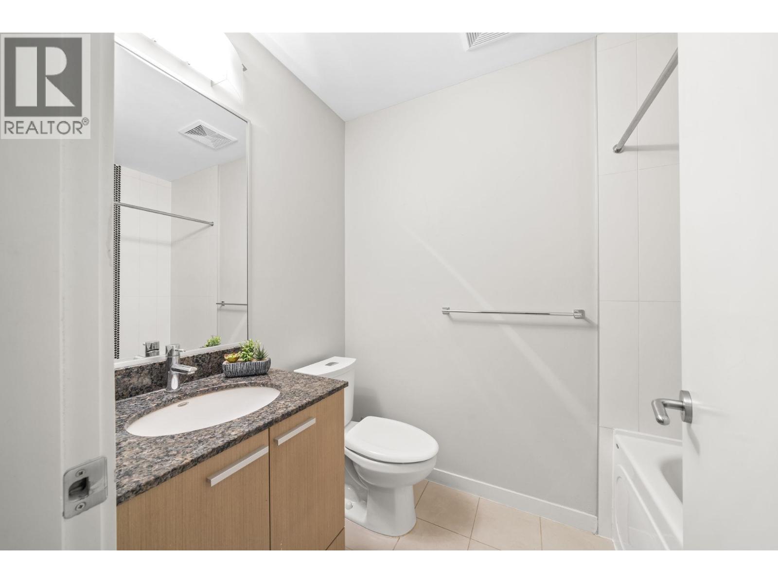205 5388 Grimmer Street, Burnaby — photo 23