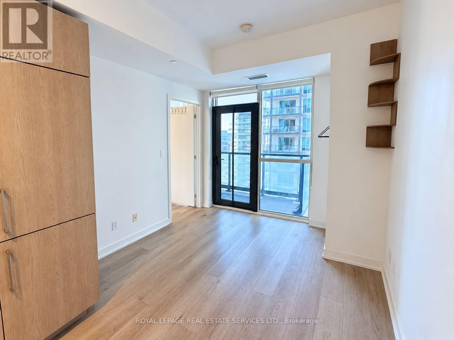 #2103 50 ORDNANCE STREET - 10