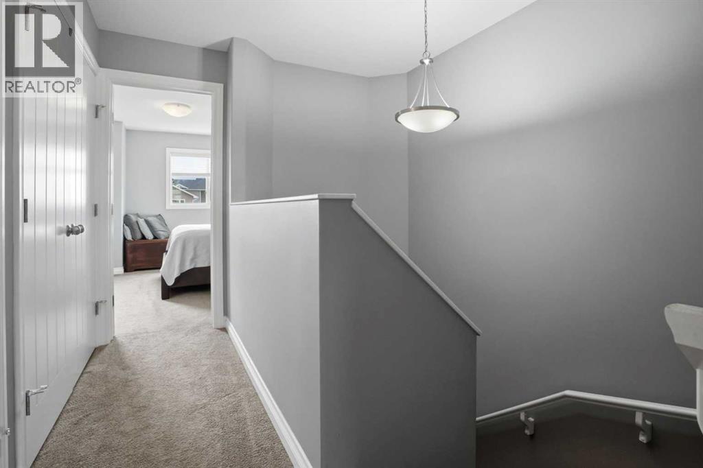 59 Crestview Boulevard, photo 11 of 18