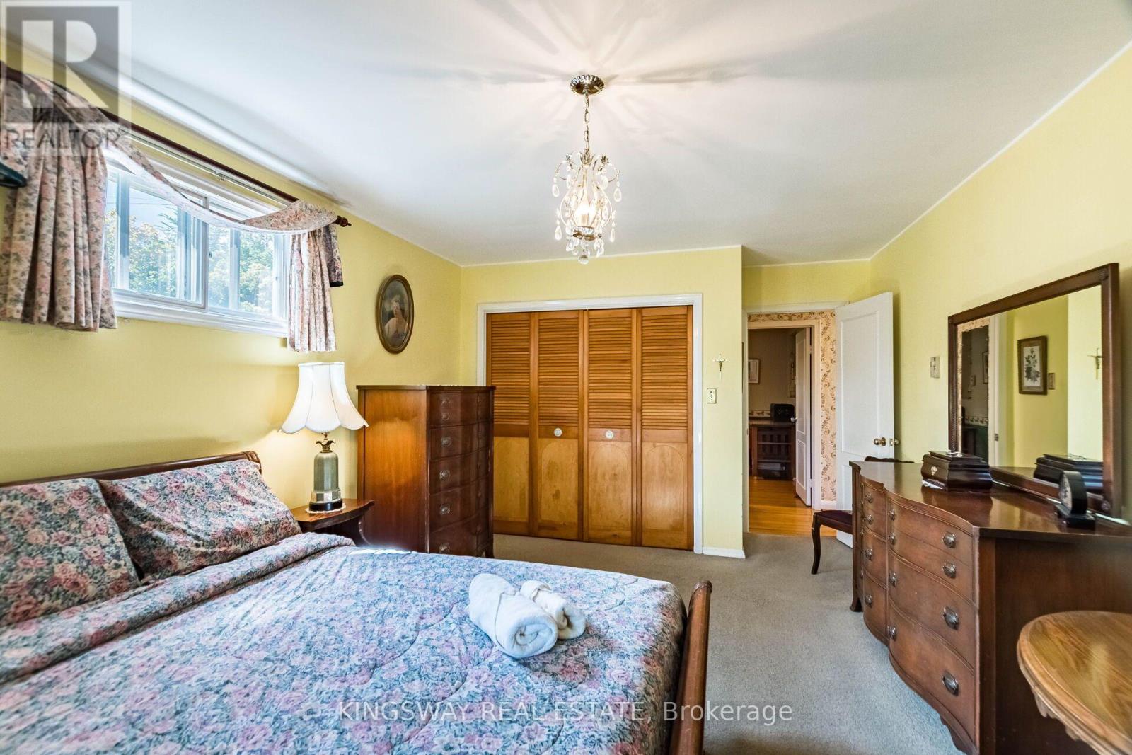 841 Whitney Drive, Mississauga, ON photo 17