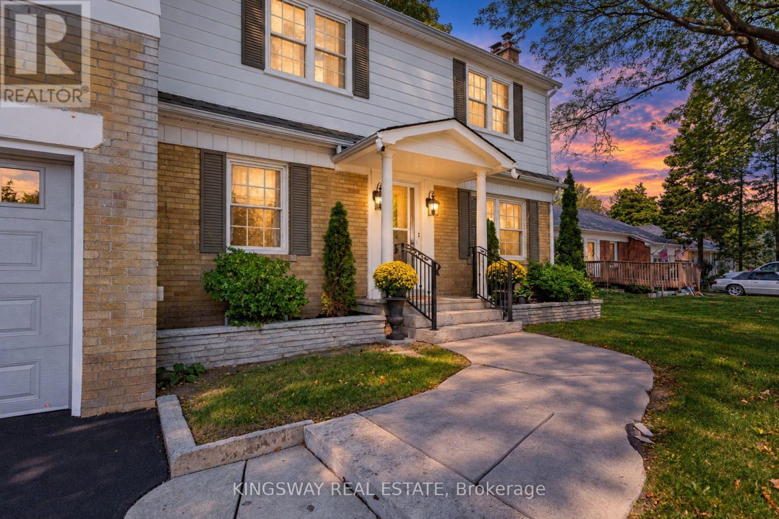 841 WHITNEY DRIVE, Mississauga (Lakeview) — photo 2