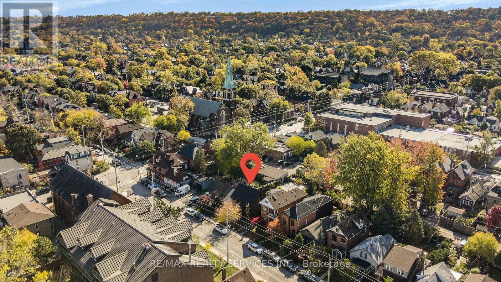 323 CHARLTON AVENUE W - 38