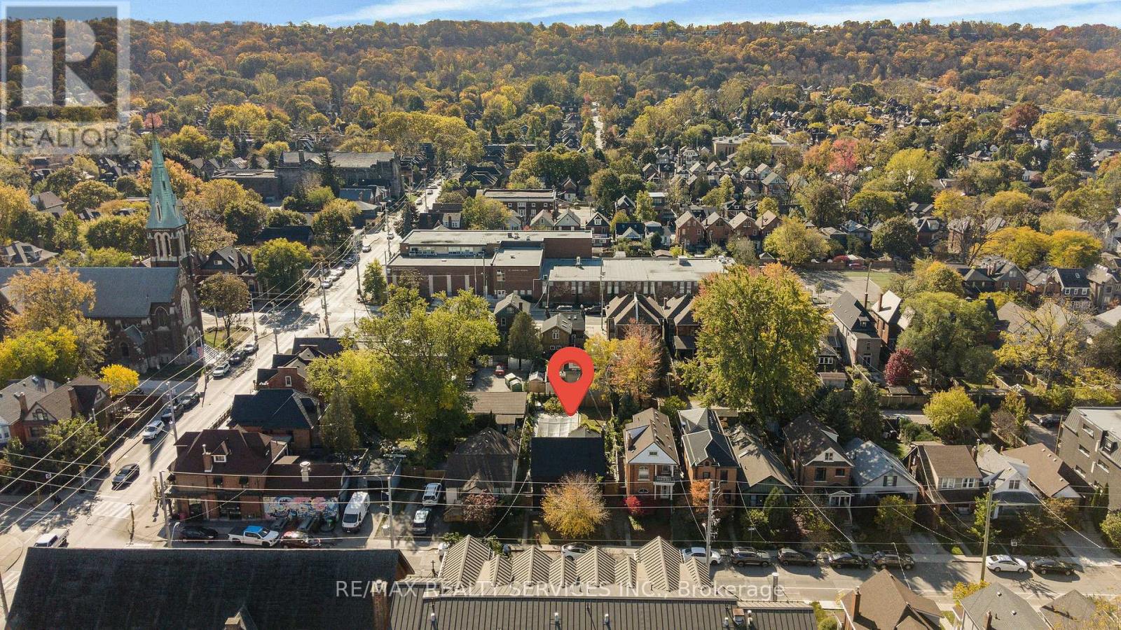 323 CHARLTON AVENUE W - 39