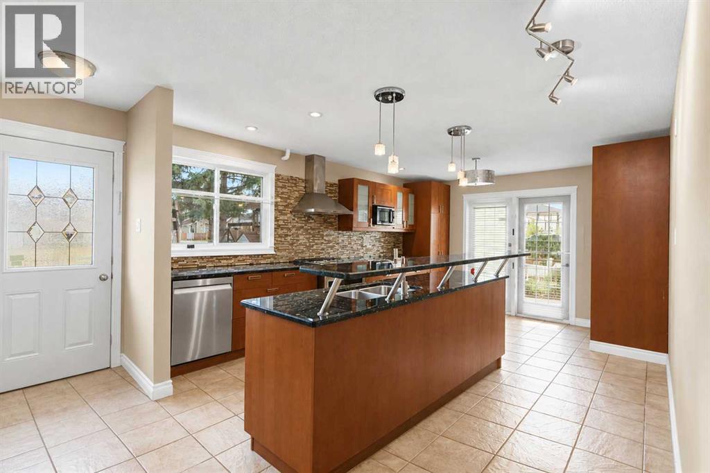 169 Woodland Drive, photo 4 of 49