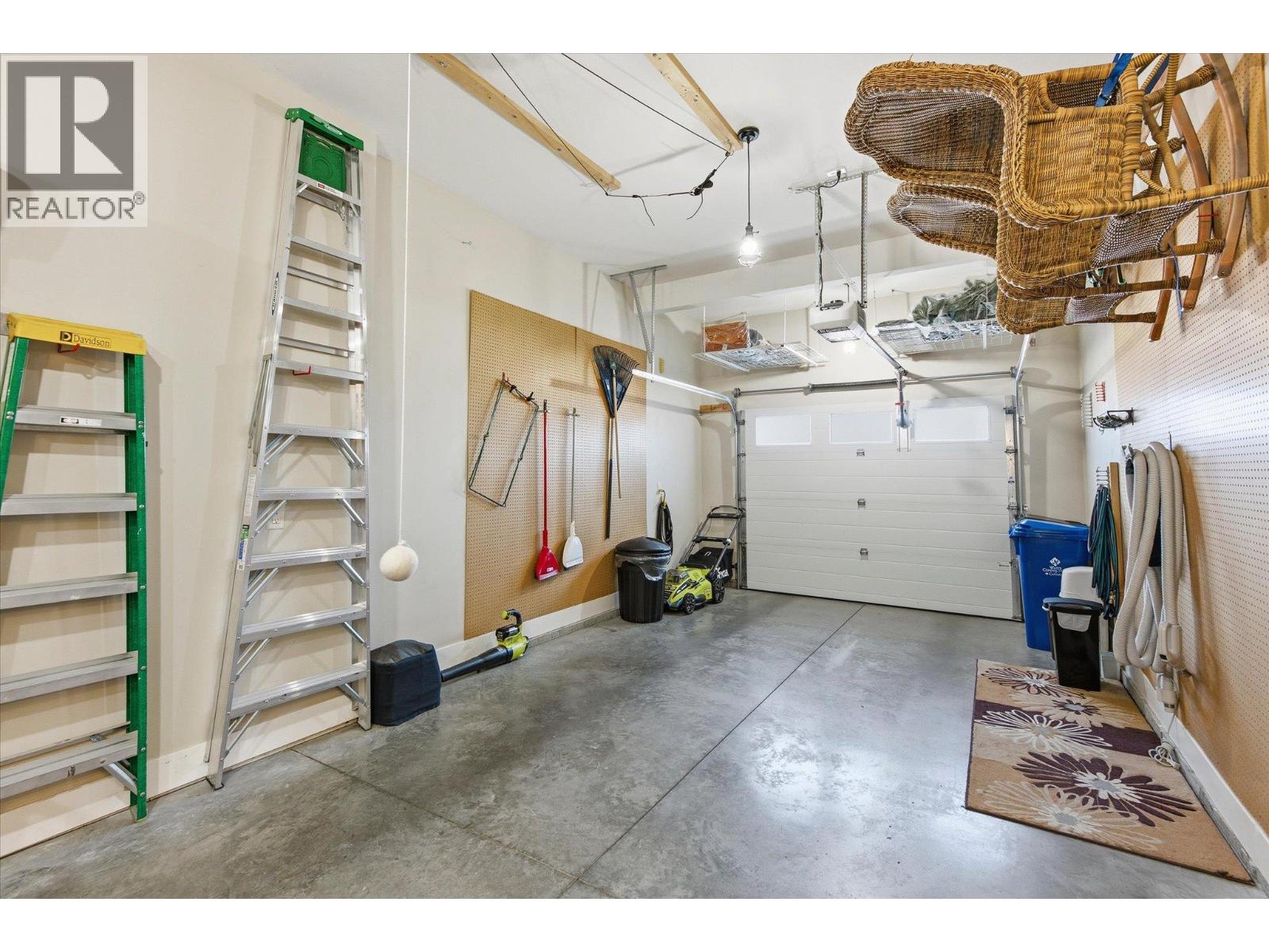  2115 Del Mar Court, West Kelowna