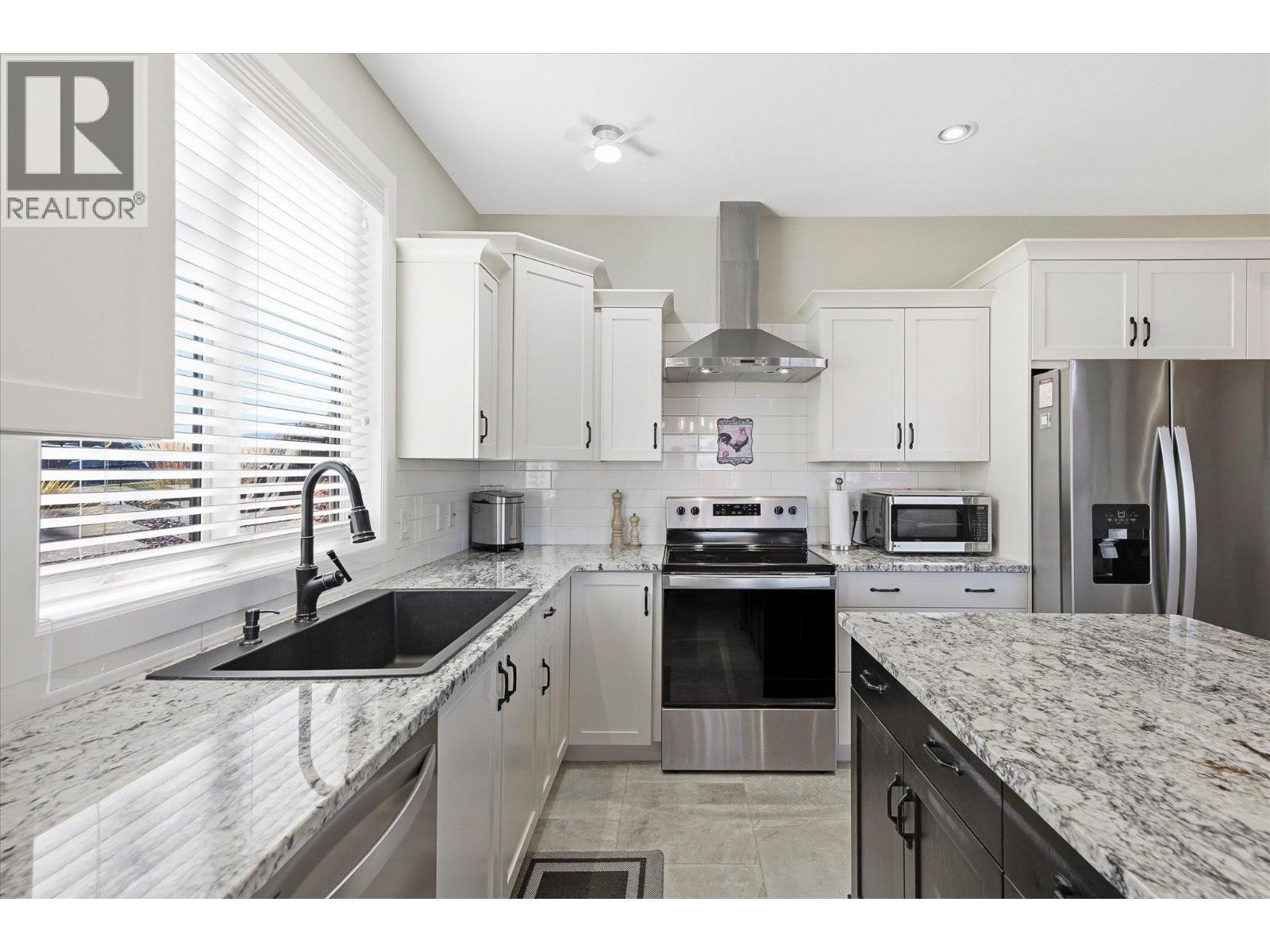  2115 Del Mar Court, West Kelowna