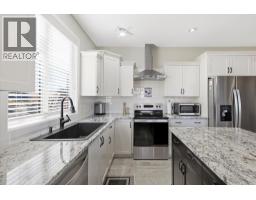 4pc Ensuite bath - 2115 Del Mar Court, West Kelowna, BC V4T3L1 Photo 12