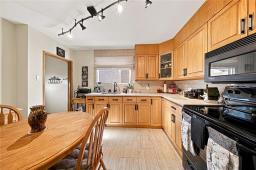 1218 Church Avenue, Winnipeg, MB R2X1G3 Photo 9