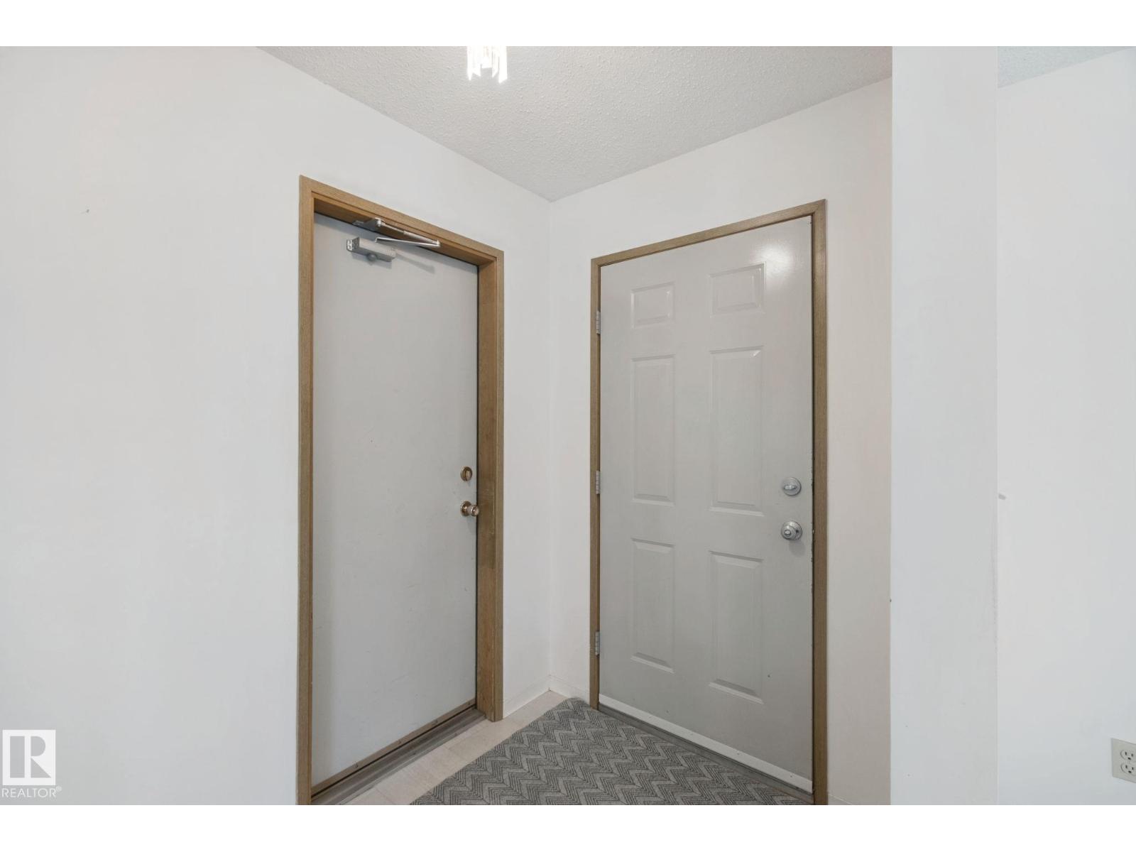 Property photograph 5 for MLS E4514348