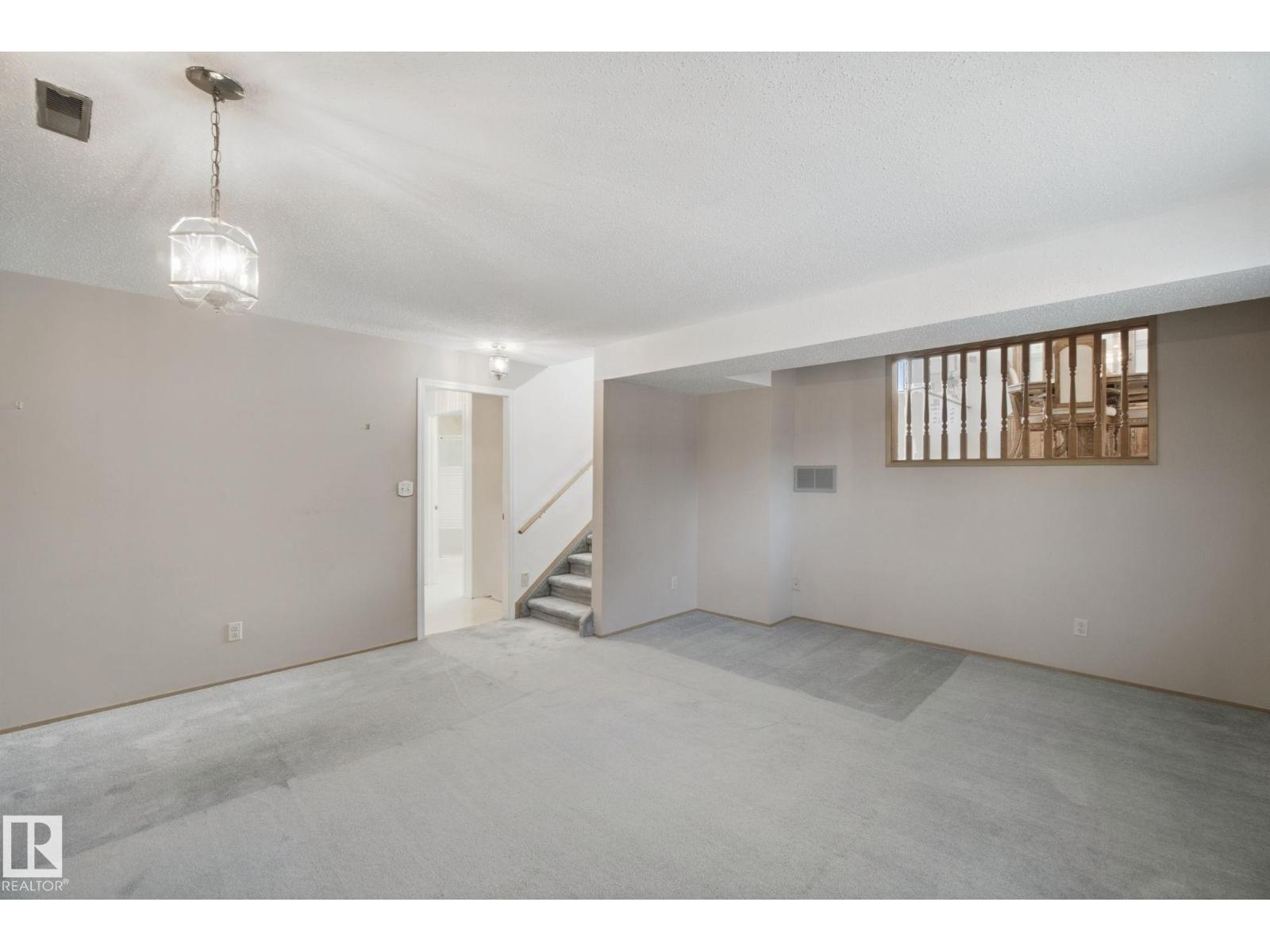 Property photograph 30 for MLS E4514348